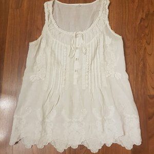 Women's White Sleeveless Cotton Top